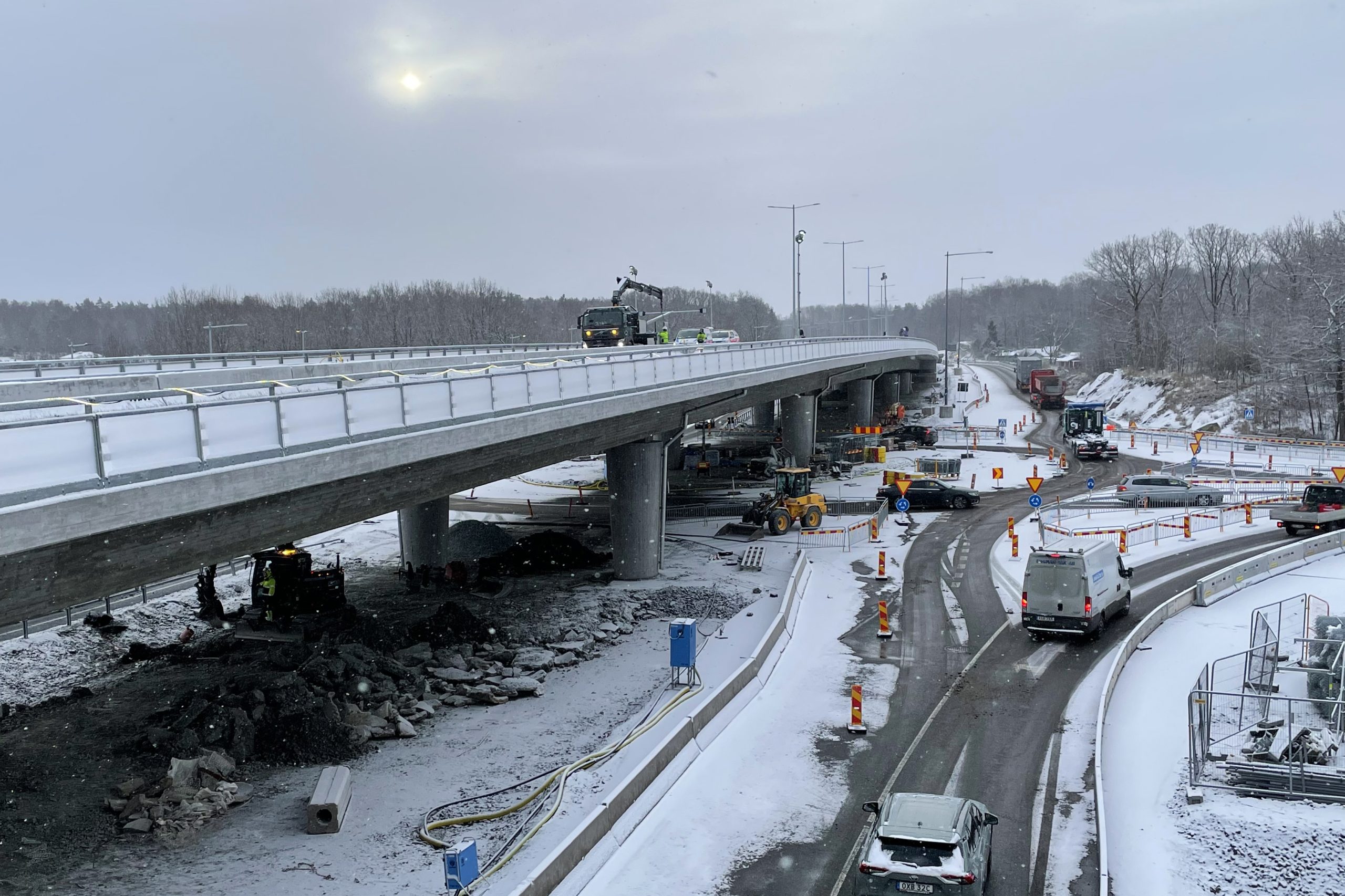 Bron i Björlandamotet öppnar för trafik