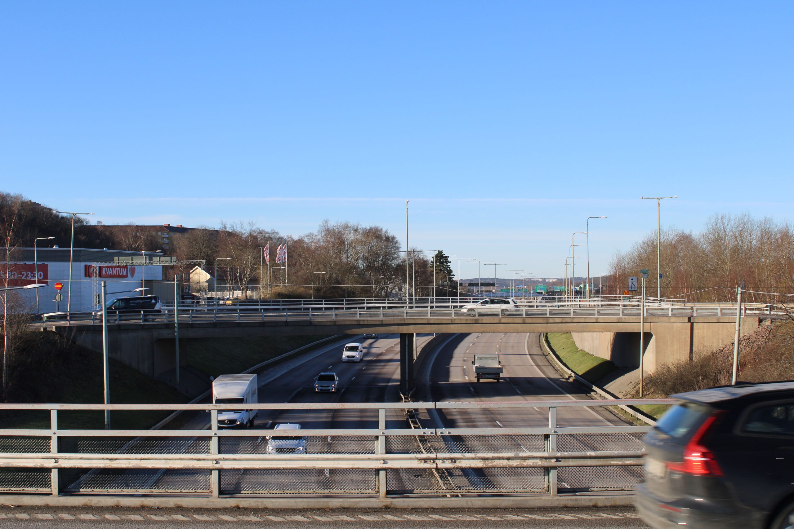 Nattarbete vid Munkebäcksmotet leder om trafiken