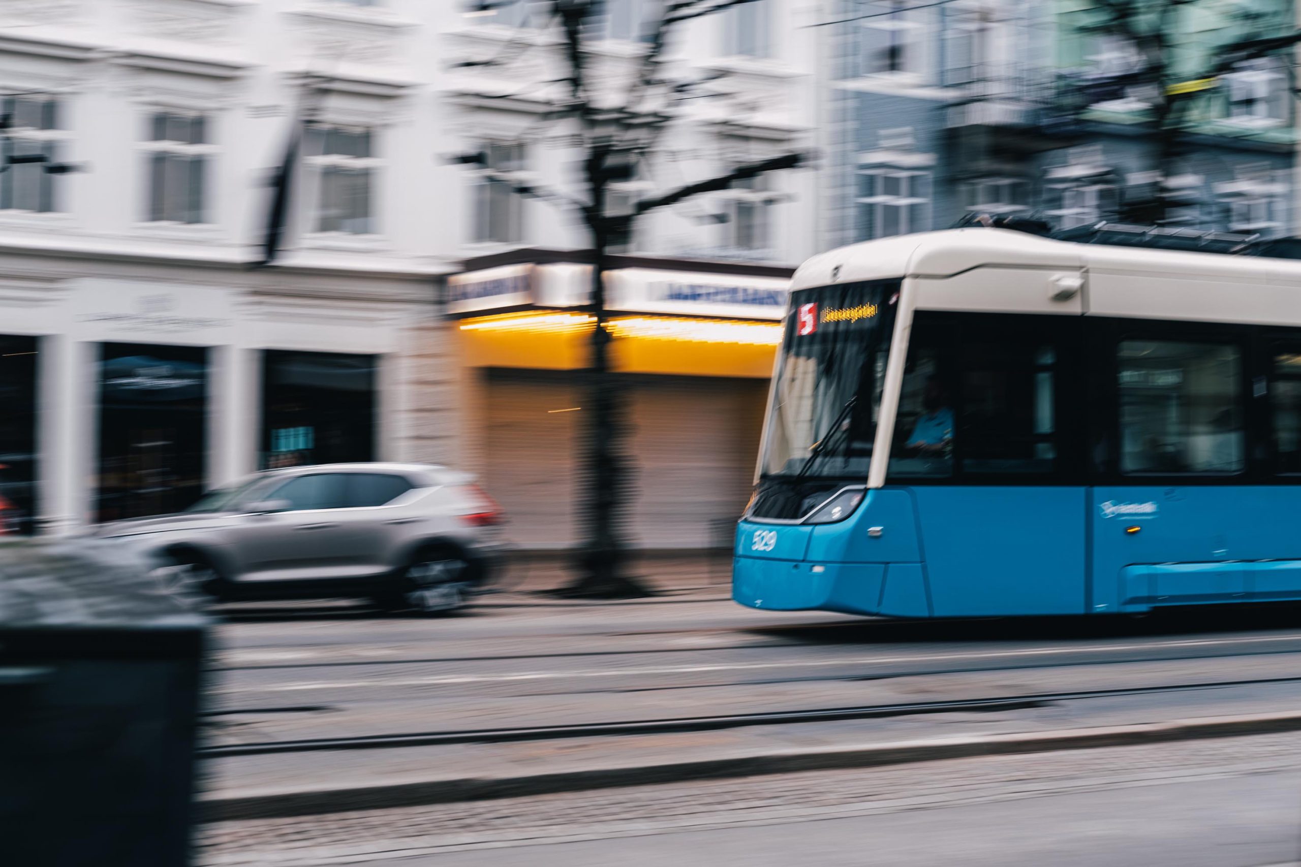 I vinter rullar längre spårvagnar – hållplatser försvinner