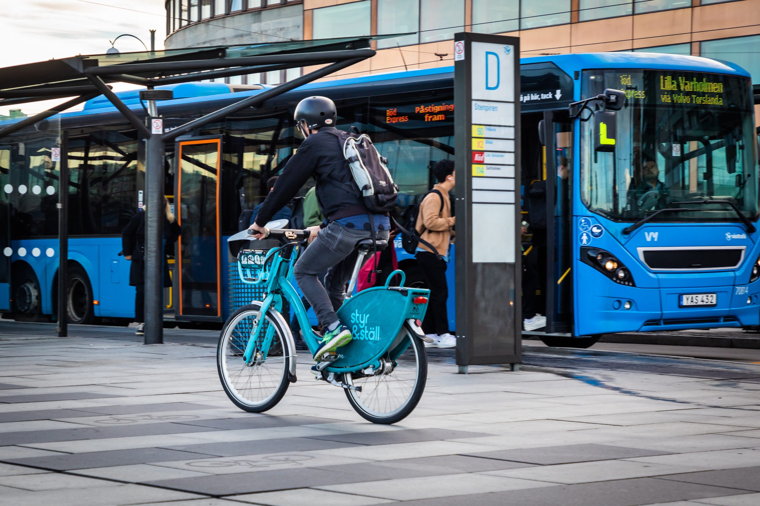 Res med spårvagn och cykel med ny karttjänst